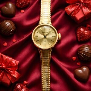 Lady’s Automatic Hamilton Gold Wristwatch, functional.